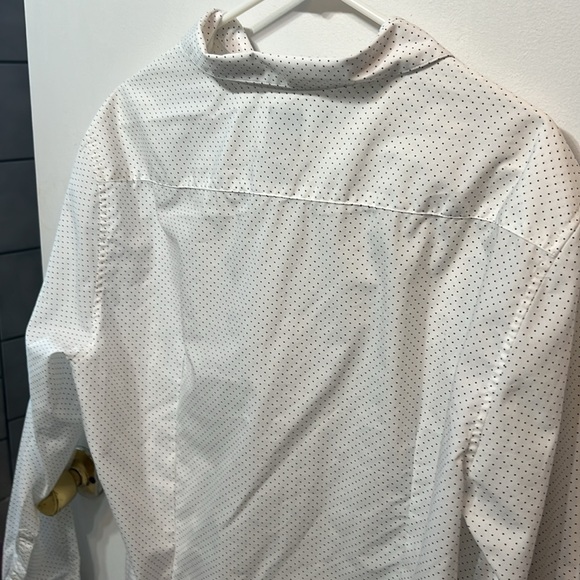 MENS WHITE DRESS SHIRT WITH SMALL BLACK DOTS - Picture 7 of 7